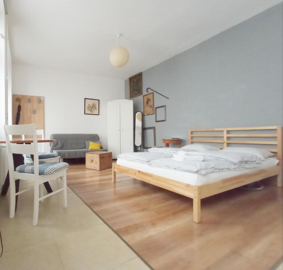 Cozy Republicii Apartment Brasov Exterior photo